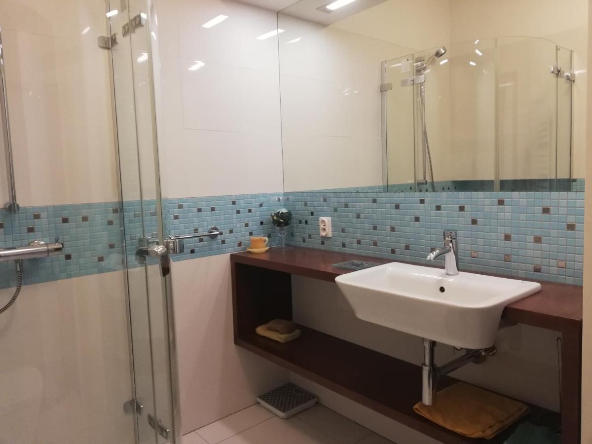 Apartament Przy Parku Kórnik Apartment Bagian luar foto