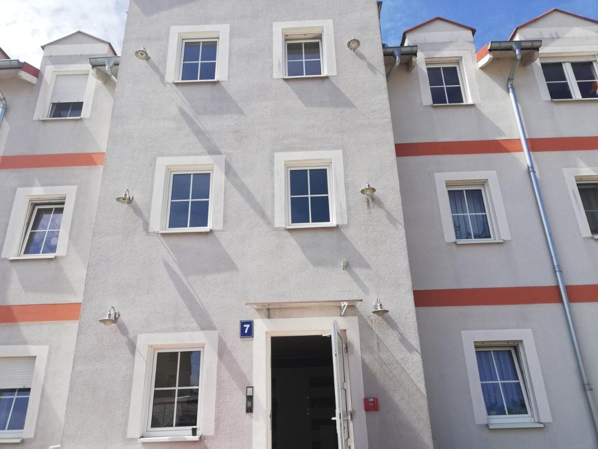 Apartament Przy Parku Kórnik Apartment Bagian luar foto
