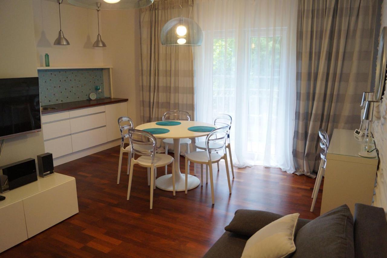 Apartament Przy Parku Kórnik Apartment Bagian luar foto